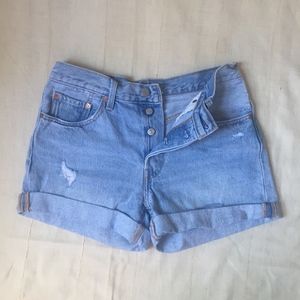 Levi's501  Button Fly High Waisted Jean Short
